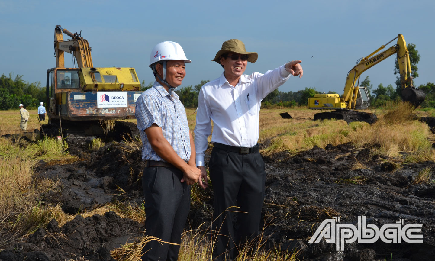 Chủ tịch UBND tỉnh Lê Văn Hưởng kiểm tra việc cưỡng chế thu hồi đất 2 hộ dân ở Châu Thành.