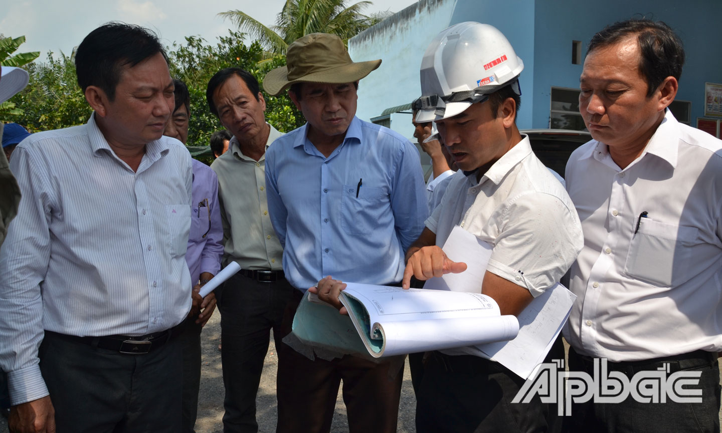 Chủ tịch UBND tỉnh kiểm tra công tác di dời hạ tầng tại huyện Cái Bè.