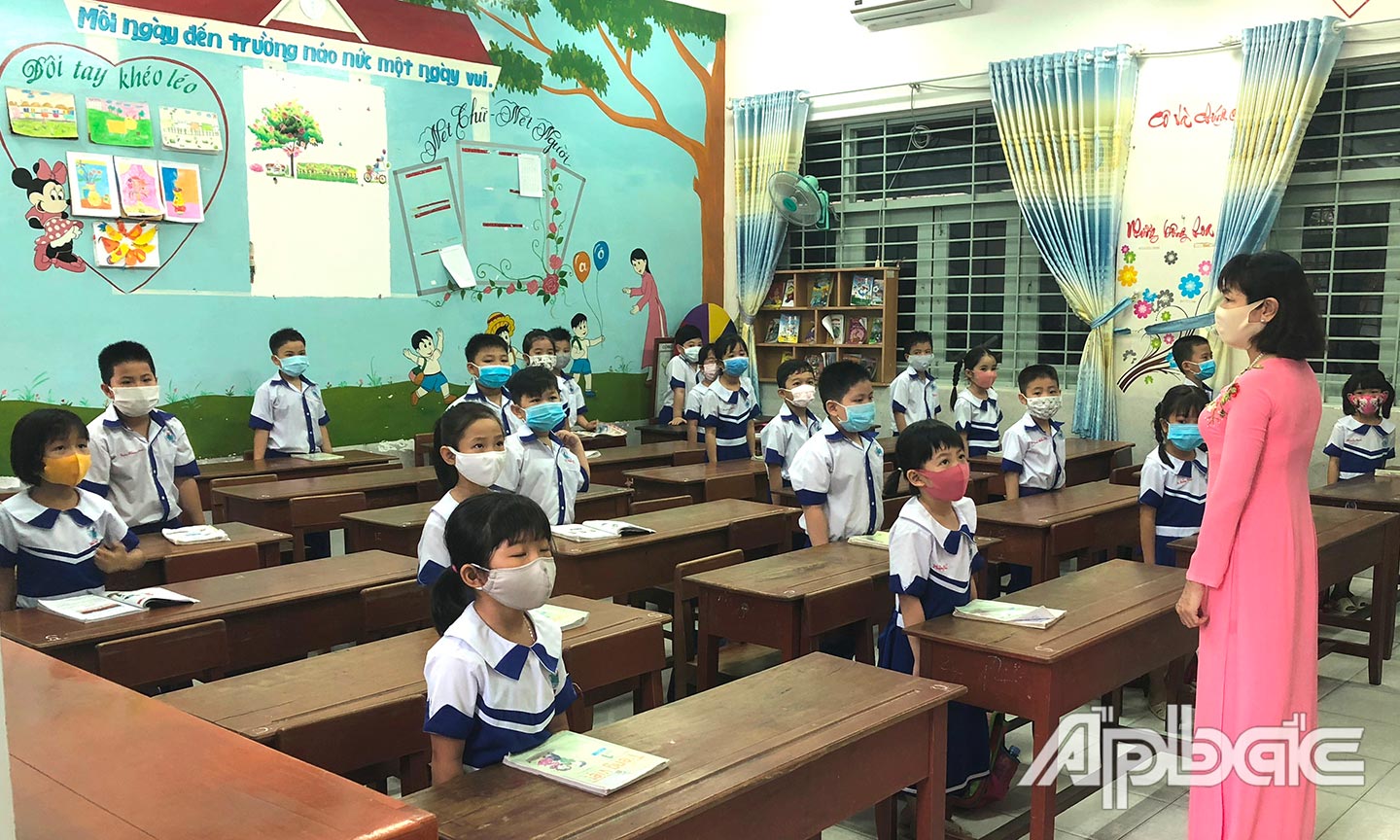 Học sinh Trường Tiểu học Thủ Khoa Huân trong giờ học.