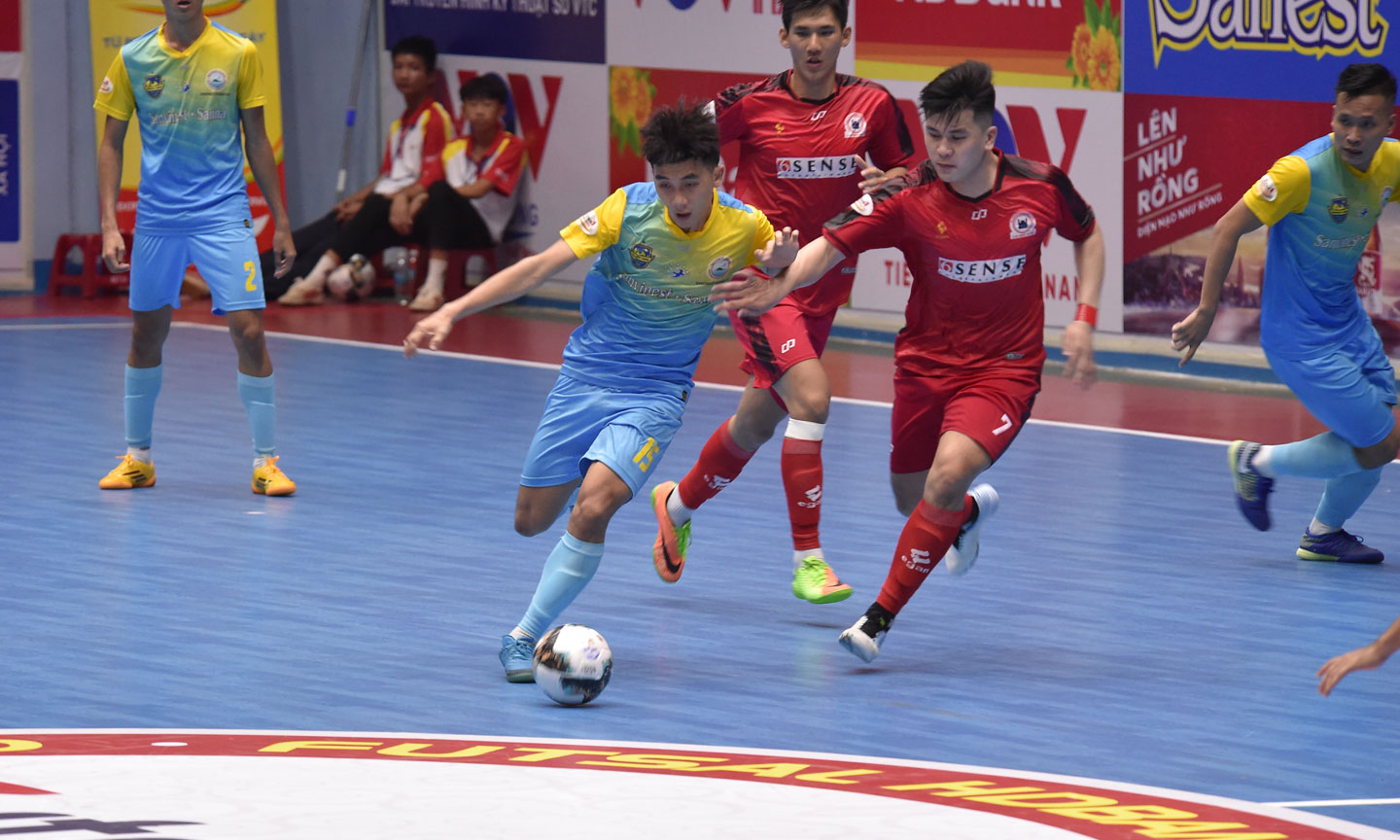 S.Sana Khánh Hòa và Tân Hiệp Hưng kết thúc với nhiều bàn thắng được ghi và chia đều cho 2 đội.
