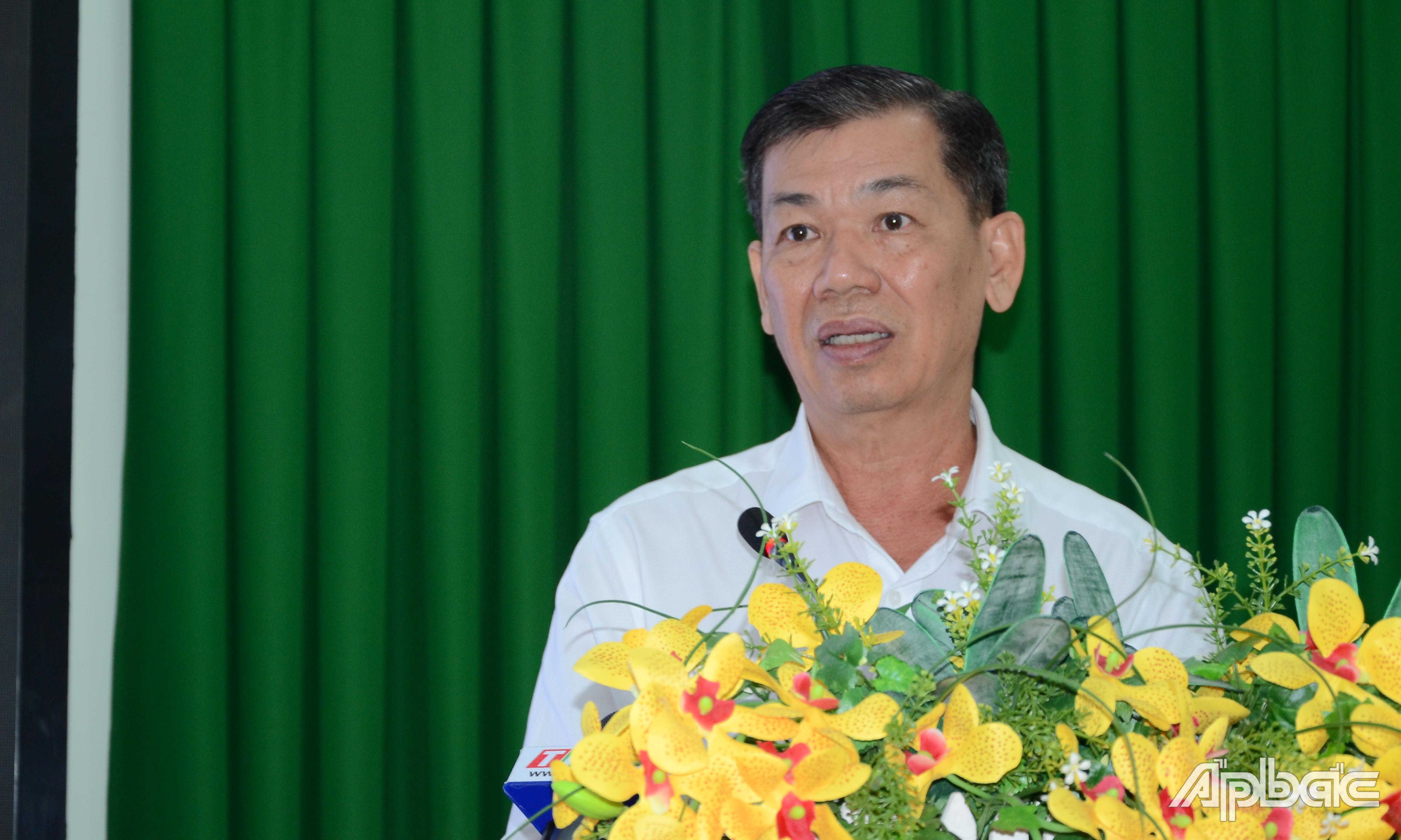 Giám đốc Sở NN&PTNT Nguyễn Văn Mẫn phát biểu tại hội nghị.