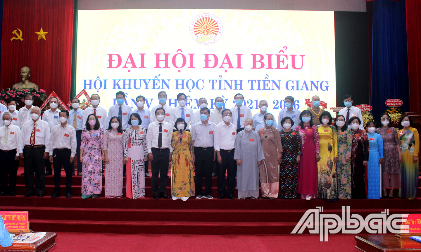 Bà Đồng Thị Bạch Tuyết tái đắc cử Chủ tịch Hội Khuyến học tỉnh Tiền Giang