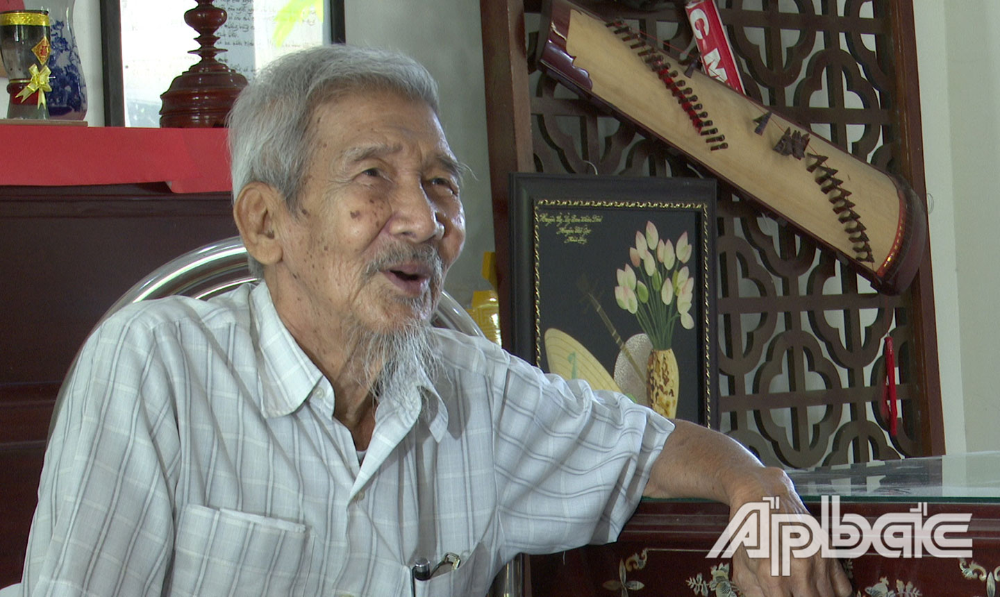 Soạn giả Việt Thường chia sẻ những kỷ niệm về người cha đáng kính của mình là Soạn giả Trần Hữu Trang.