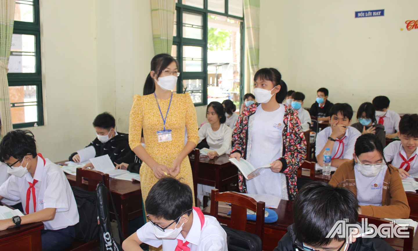 Tiết học đầu tiên sau kỳ nghỉ Tết Nguyên đán 2023 của giáo viên và học sinh Trường THCS Lê Ngọc Hân, TP. Mỹ Tho. 