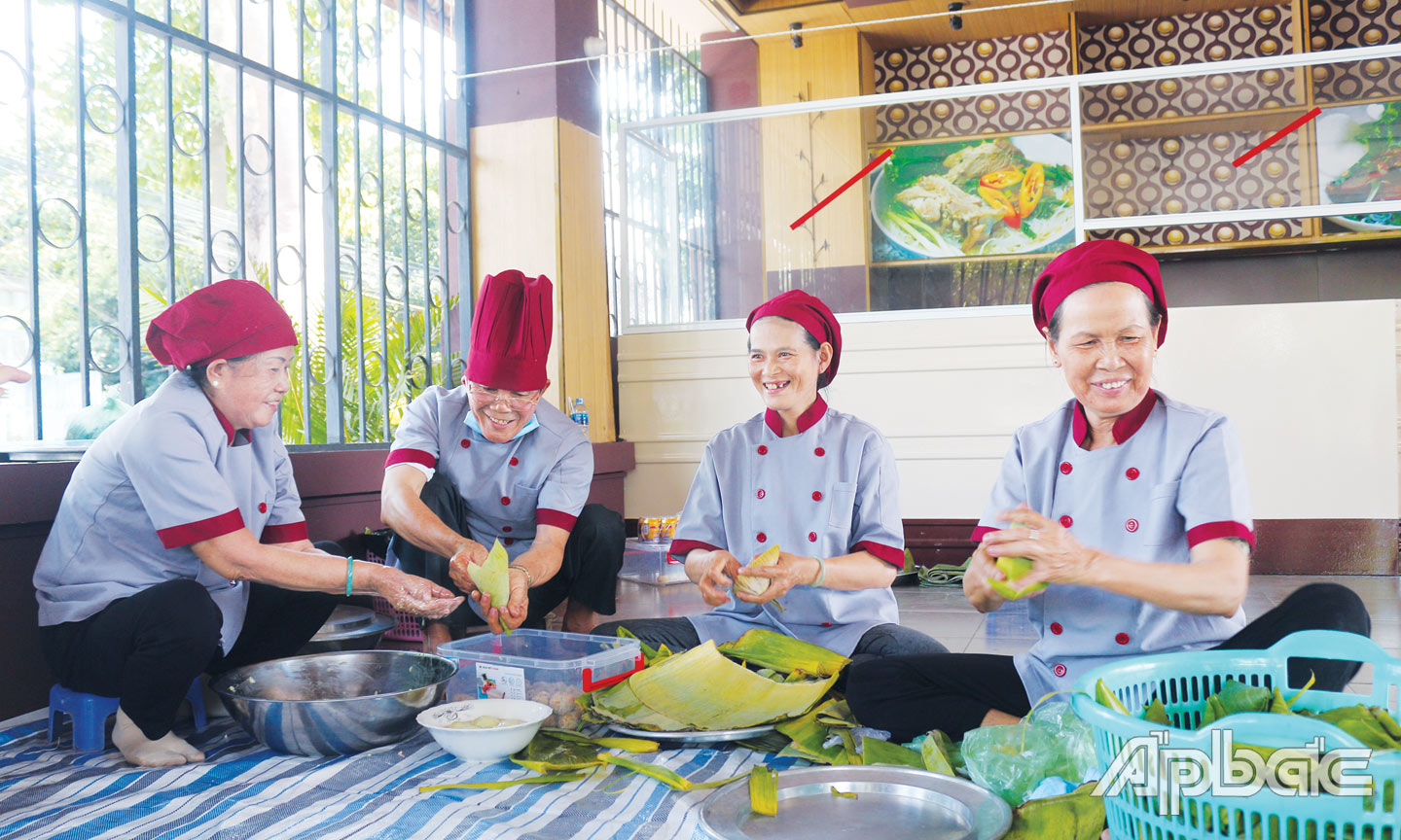 Hội thi gói, nấu bánh ít truyền thống là hoạt động thường xuyên tại Bảo tàng tỉnh trong dịp Giỗ Tổ Hùng Vương.