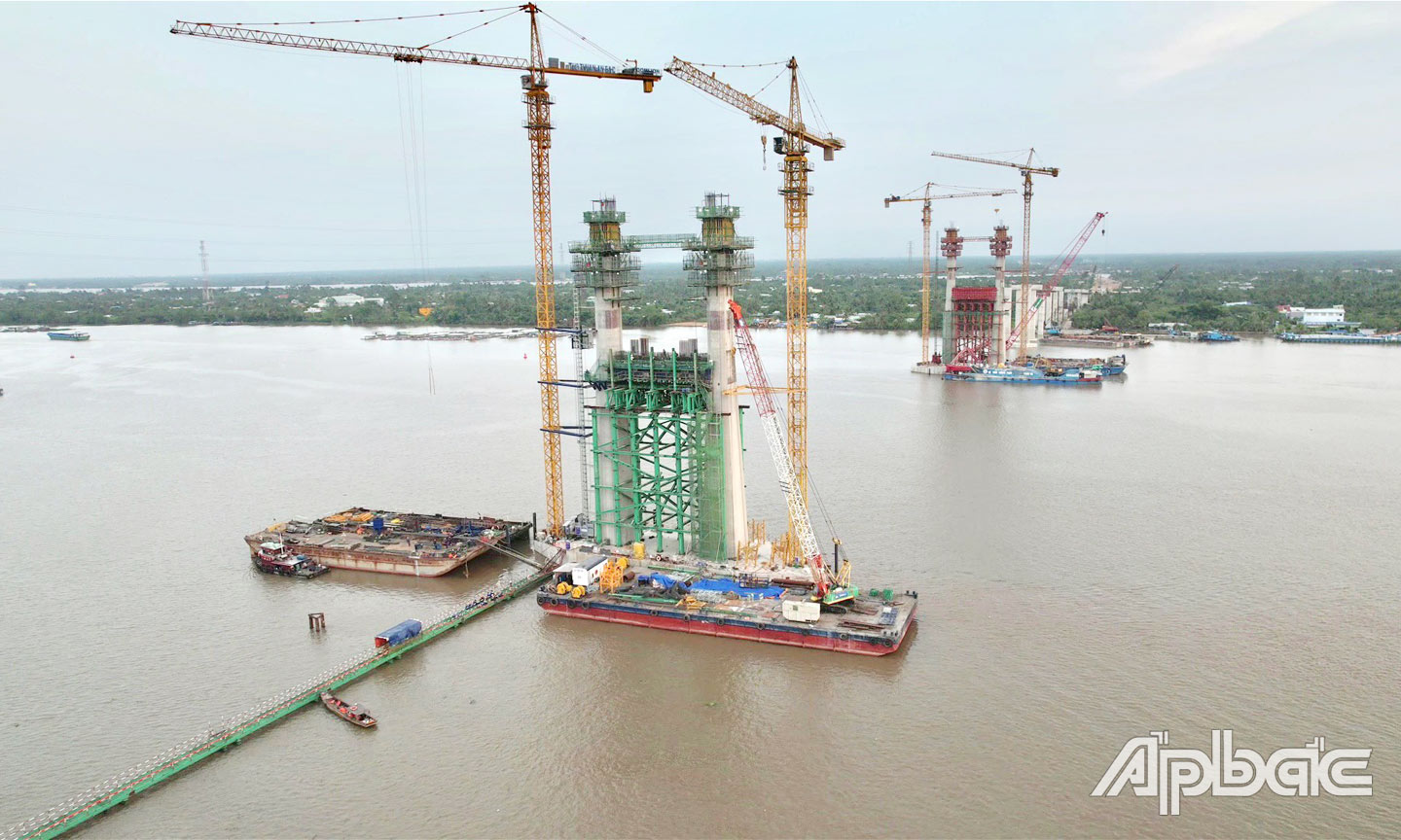Dự án đầu tư xây dựng công trình cầu Rạch Miễu 2 nối hai tỉnh Tiền Giang và Bến Tre.