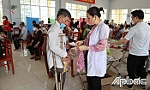 Huyện Chợ Gạo: Khám bệnh, phát thuốc miễn phí cho 340 người cao tuổi, khó khăn
