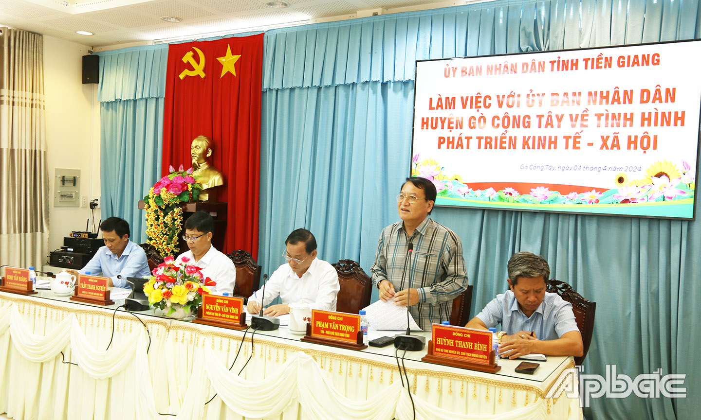 Đồng chí Phạm Văn Trọng phát biểu tại buổi làm việc