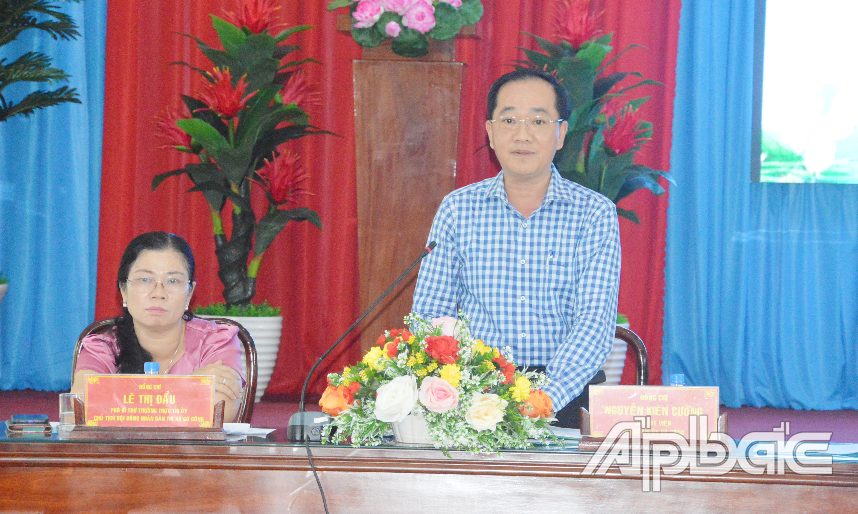 Bí thư Thị ủy Gò Công Nguyễn Kiên Cường phát biểu tại buổi làm việc.