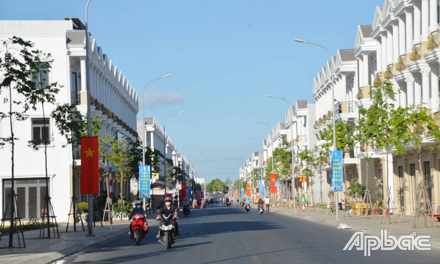 Đường Nguyễn Trọng Dân nối dài được đầu tư tạo thêm điểm nhấn cho đô thị Gò Công.