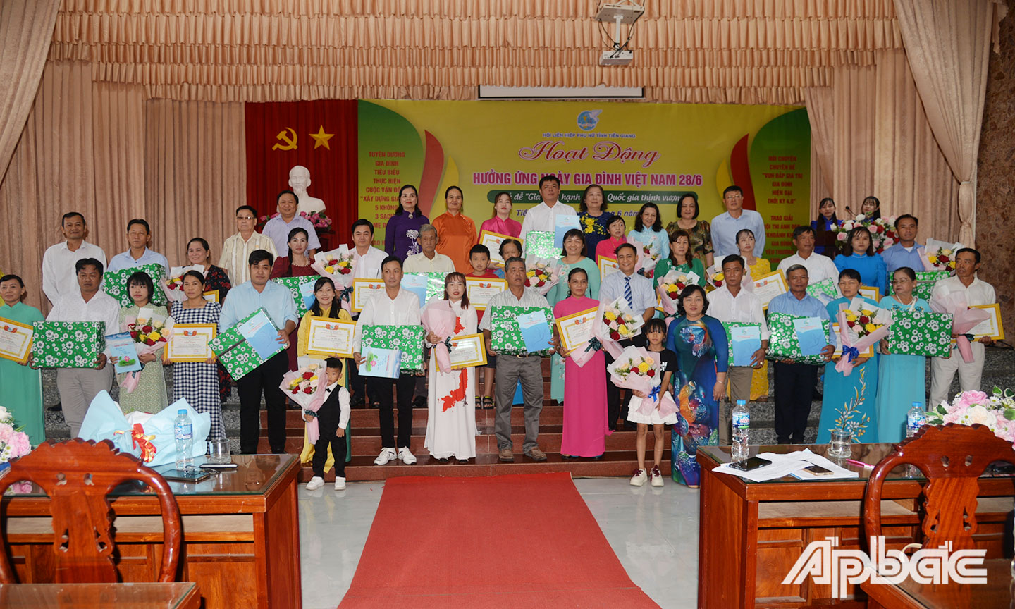 Gắn kết gia đình thời 4.0