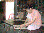 Để duy trì và phát triển một làng nghề
