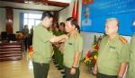 Đảng bộ Công an tỉnh trao Huy hiệu Đảng cho 12 đảng viên
