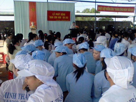 Quang cảnh buổi lễ phát động.