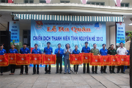 Quang cảnh lễ ra quân chiến dịch 