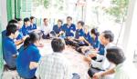 Chú Tám Que đồng hành cùng sinh viên tình nguyện
