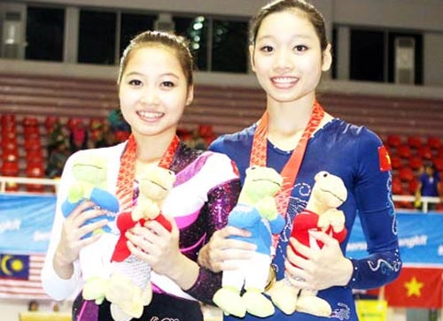 Hà Thanh và Ngân Thương bước vào vòng loại