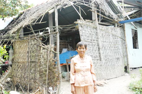 Dì Ngô Thị Xem trước căn nhà của mình