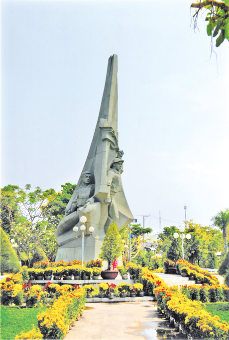 Tượng đài chiến thắng Tết Mậu Thân.