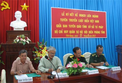 Ký kết kế hoạch liên ngành tuyên truyền về biển đảo.