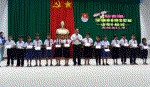 Trao 131 suất học bổng cho học sinh, sinh viên