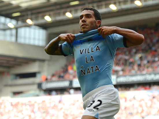 Tevez đã nổi lên rất đúng lúc