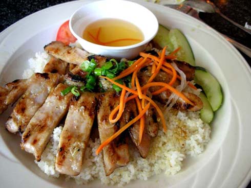 Cơm tấm Sài Gòn:
