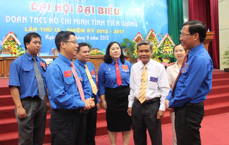 Đại biểu dự đại hội