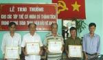 Khen thưởng tập thể, cá nhân bắt đối tượng truy nã