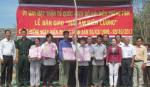 Bàn giao “Mái ấm biên cương” tại huyện Tân Phú Đông
