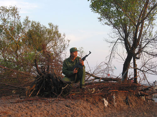 Canh gác ở cồn Ngang.