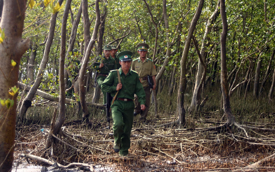 Tuần tra ở cồn Ngang.
