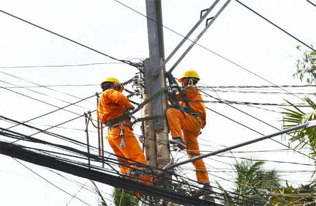 EVN cho rằng, lần điều chỉnh giá điện này sẽ không ảnh hưởng đến chi tiêu của hộ nghèo và thu nhập thấp.
