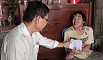 TP. Mỹ Tho: Tặng quà cho nạn nhân chất độc da cam/dioxin