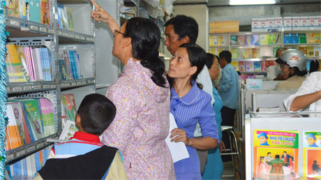 Chất lượng sách giáo khoa còn nhiều vấn đề phải bàn (ảnh chỉ có tính chất minh họa). Ảnh: Vân Anh