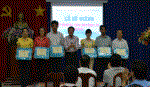 Bế giảng lớp bồi dưỡng đảng viên mới