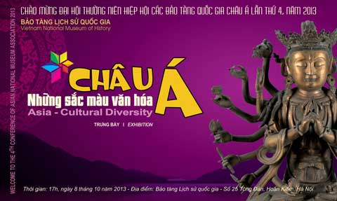 Trưng bày chuyên đề “Châu Á - Những sắc màu văn hóa”.