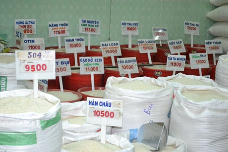Nhóm lương thực đã tăng 0.91% so với tháng 9-2013. Ành: Vân Anh
