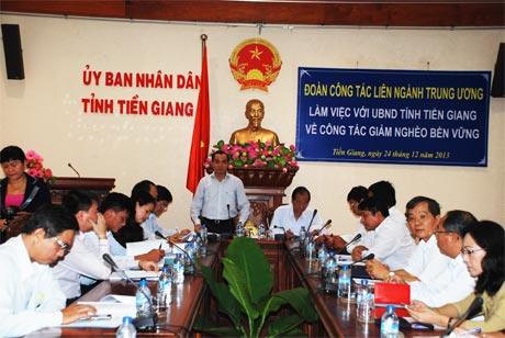 Phó Thống đốc Ngân hàng Nhà nước Nguyễn Đồng Tiến làm việc với lãnh đạo UBND và các sở, ngành tỉnh Tiền Giang.