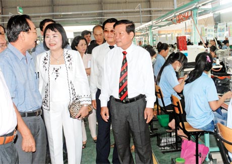Chủ tịch UBND tỉnh Nguyễn Văn Khang 