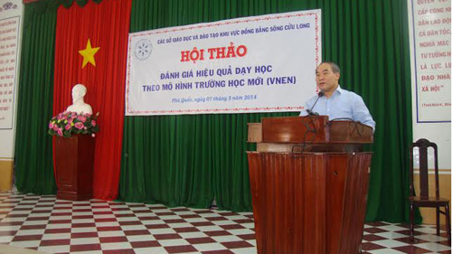 Thứ trưởng Bô GD&ĐT NGuyễn Vinh Hiển phát biểu chỉ đạo Hội thảo.