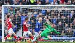 Thua thảm Everton, vị trí của Arsenal lung lay dữ dội