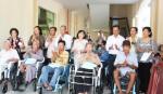 Trao 30 xe lăn cho người khuyết tật