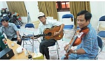 Tập dợt chương trình tham dự Festival ĐCTT Quốc gia lần I-Bạc Liêu 2014
