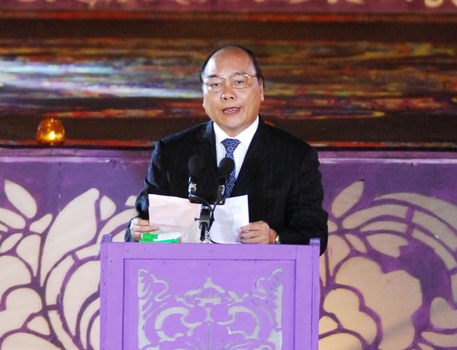 Phó Thủ tướng Nguyễn Xuân Phúc phát biểu khai mạc Festival Huế 2014.