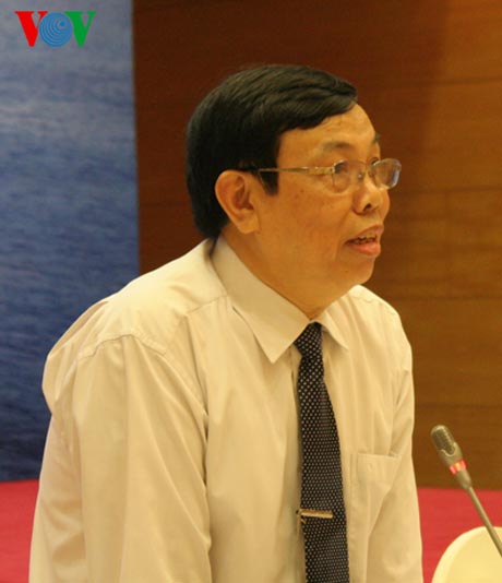 PGS Trịnh Khắc Mạnh khẳng định, cuốn sách mang giá trị khoa học và là căn cứ pháp lý khẳng định chủ quyền biển đảo của Việt Nam.
