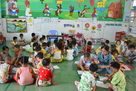 Một tiết học của các bé ở Trường Mẫu giáo Bình Phục Nhứt.