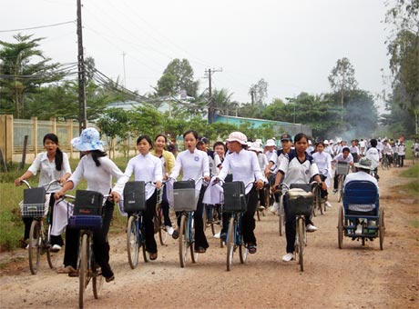 Học sinh là đối tượng có nguy cơ vi phạm ATGT cao (Ảnh chỉ có tính minh họa). Ảnh: Đoàn Phong