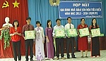 Họp mặt, biểu dương gia đình nhà giáo văn hóa tiêu biểu