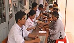 Cái Bè: 750 người nghèo được khám bệnh và cấp thuốc miễn phí